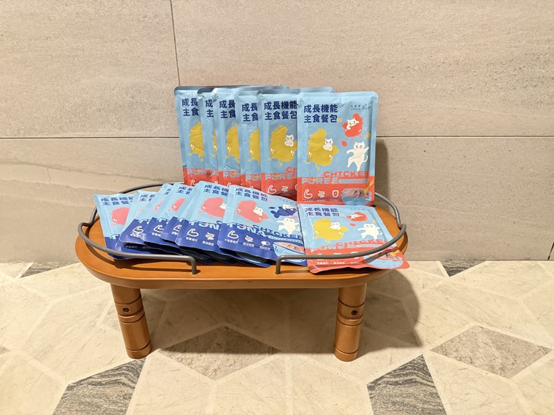 女人知己試用大隊,口碑行銷,部落客行銷,自然食 成長機能主食餐包,自然食,成長機能狗狗主食餐包,成長機能貓咪主食餐包,滿足毛孩最單純的幸福,人食等級食材,開封即食,綿密的肉泥狀質地,好吸收,無膠類,無色素,無防腐劑的添,維持腸道健康,添加DHA/靈芝多醣體,使用高優質蛋白,適口性佳,狗狗口味,犬用營養火雞,犬用嫩雞牛肉,貓咪口味,貓用營養嫩雞,貓用嫩雞鮪魚